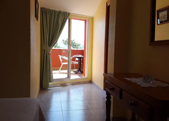 La Costera * ألانثاذا